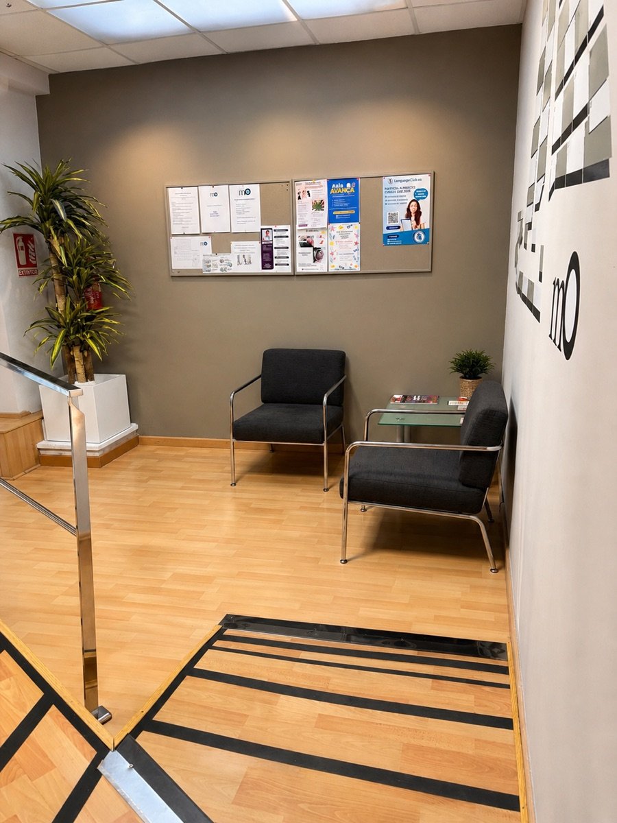 Recepción del despacho de TAXWISE en Reus